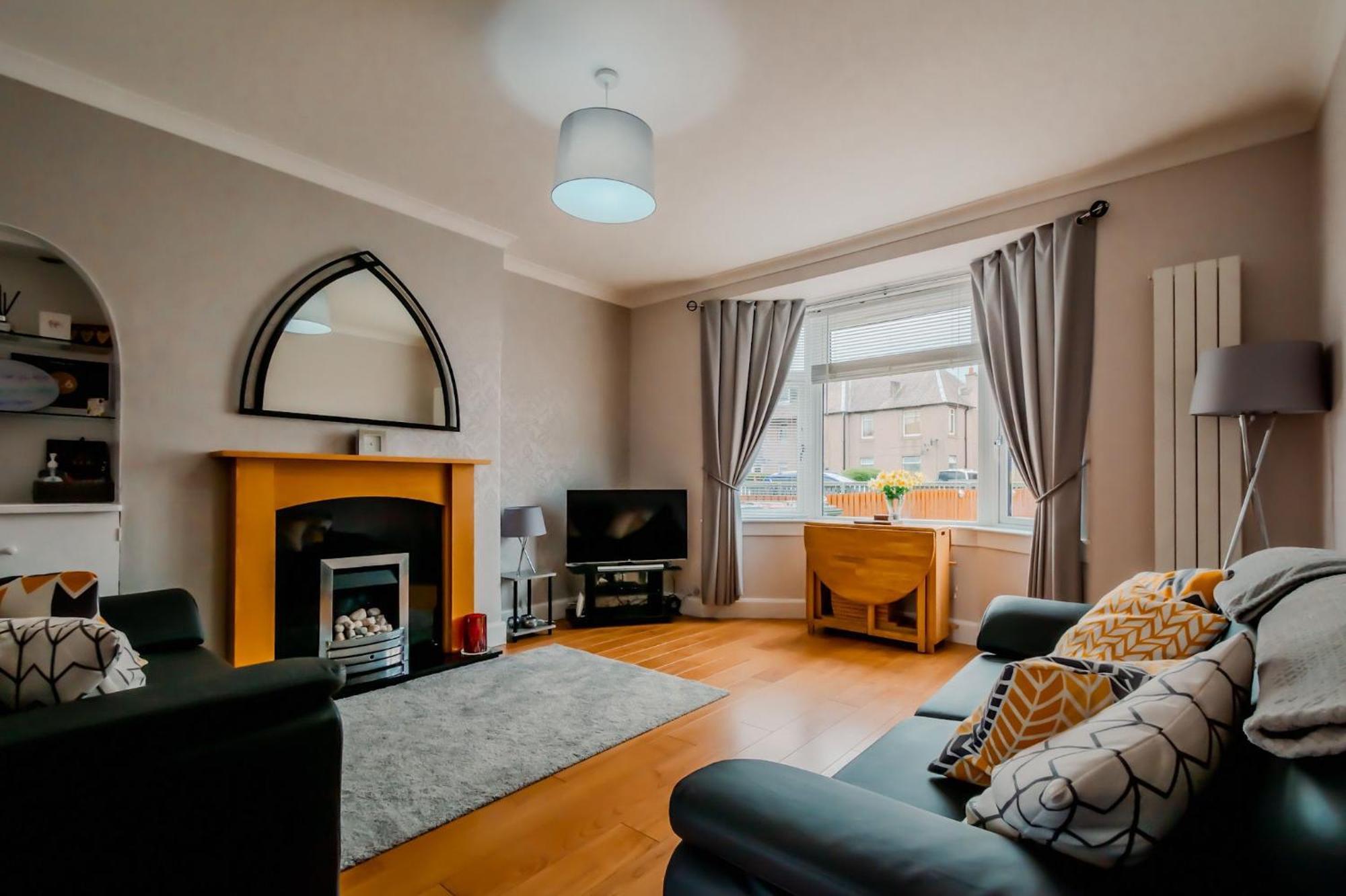 Crewe Apartment - 2 Bed, Free Off Street Parking And Private Garden Edinburgh Exterior photo