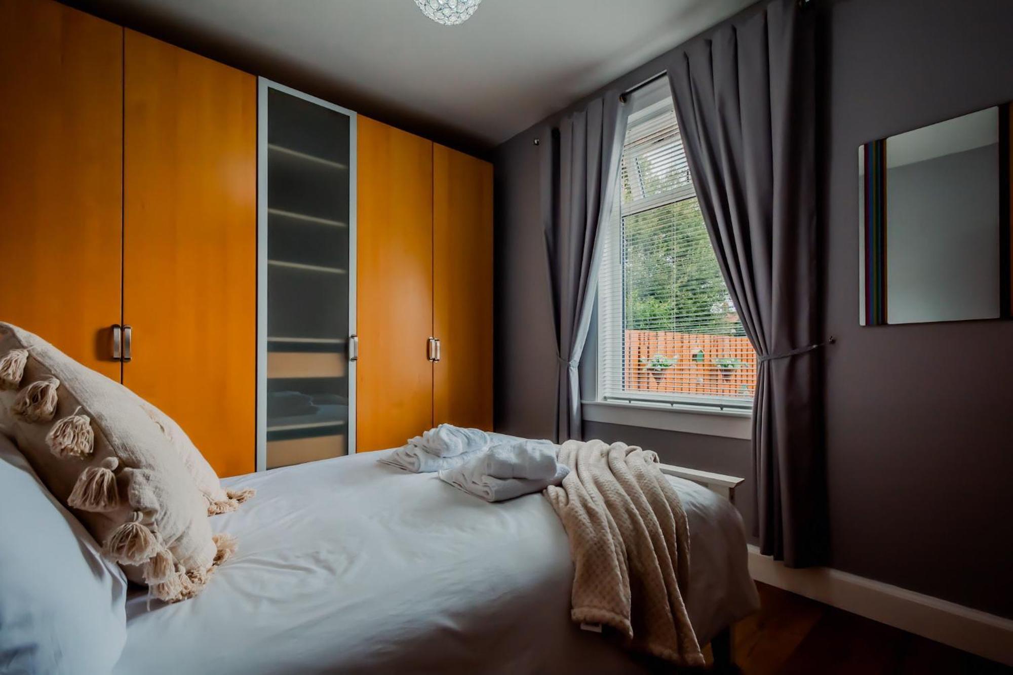 Crewe Apartment - 2 Bed, Free Off Street Parking And Private Garden Edinburgh Exterior photo