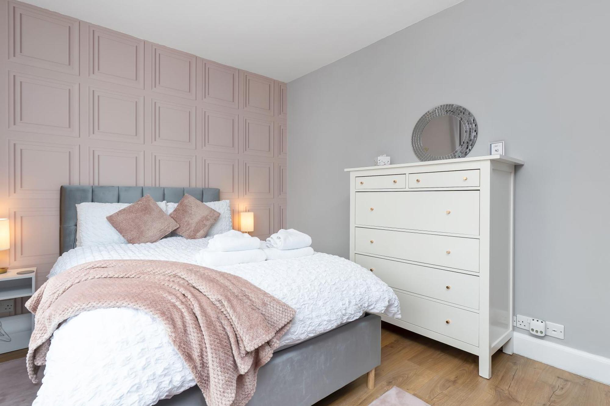 Crewe Apartment - 2 Bed, Free Off Street Parking And Private Garden Edinburgh Exterior photo