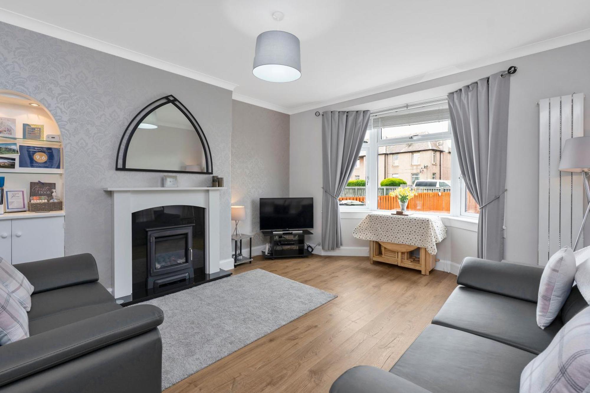 Crewe Apartment - 2 Bed, Free Off Street Parking And Private Garden Edinburgh Exterior photo
